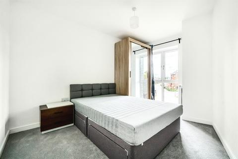2 bedroom apartment to rent, Nightingale Way, Reading, RG30