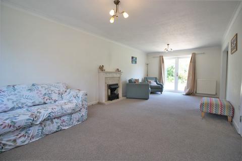 57 Greenhayes, Broadstone, BH18 8LZ