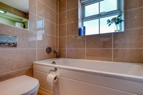 Flat 71, Harry Davis Court Armstrong Drive, Worcester, WR1 2AJ