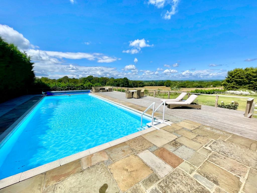 Lymington Road, Brockenhurst, Hampshire, SO42 5 bed detached house for sale £2,395,000