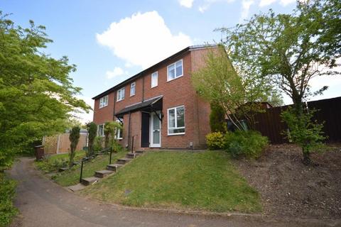 2 bedroom end of terrace house to rent, Field Close, Sandridge, AL4