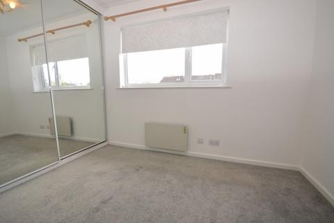 2 bedroom end of terrace house to rent, Field Close, Sandridge, AL4