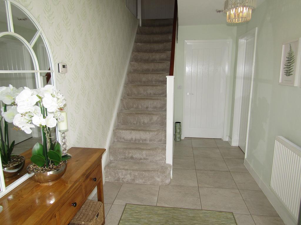Sycamore Lane, Pontardawe, Swansea. 4 bed detached house £330,000
