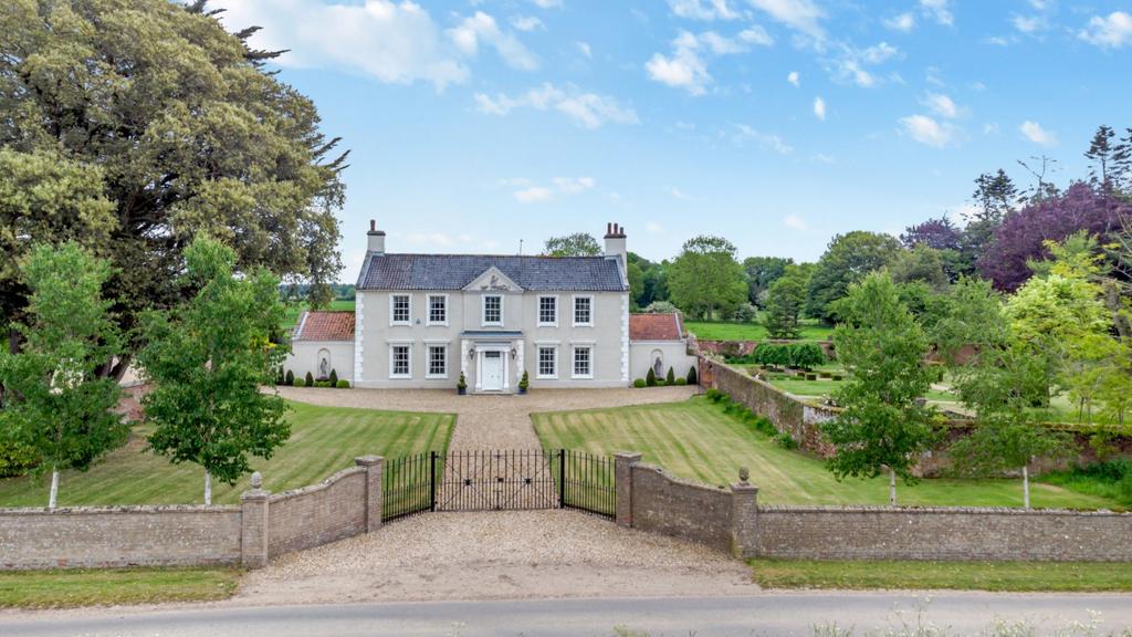 Stibbard Road, Fulmodestone, Fakenham, Norfolk, NR21 7 bed detached
