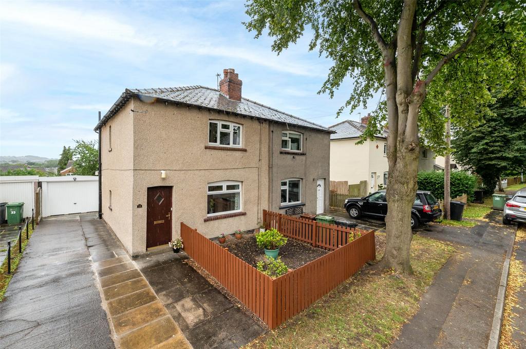 Hawkhill Avenue, Guiseley, Leeds, West Yorkshire, LS20 2 bed semi