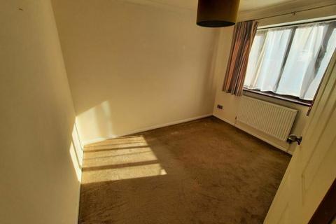 2 bedroom ground floor flat for sale - 57 Tomline Road, Felixstowe, Suffolk, IP11 7PA