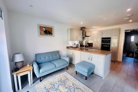 23 Garnstone Drive, Weobley, Hereford, HR4 8TH