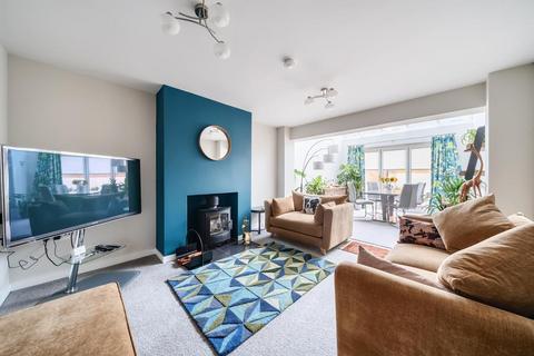 23 Garnstone Drive, Weobley, Hereford, HR4 8TH
