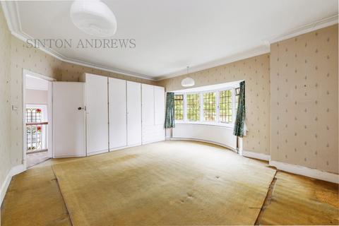 27 Denbigh Road, London, W13 8NJ