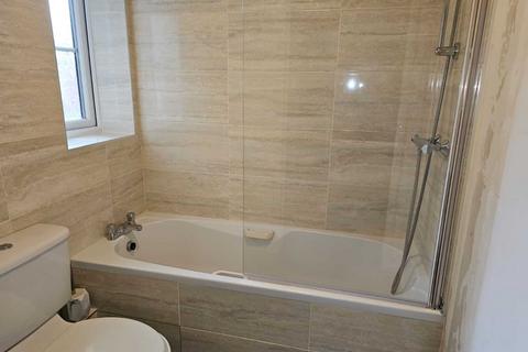 2 bedroom apartment to rent, Marshbrook Drive, Manchester M9