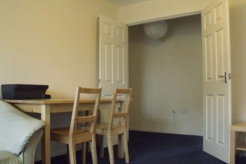 2 bedroom apartment to rent, Marshbrook Drive, Manchester M9