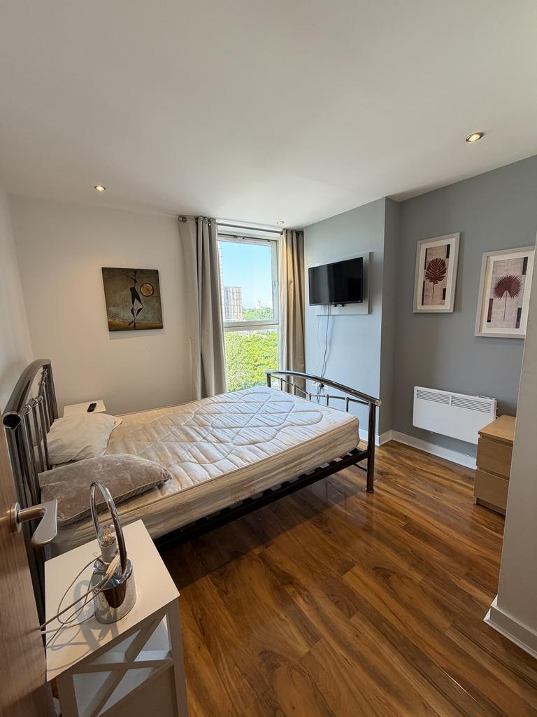 Apartment in Salford, Salford Quays, Greater Manchester - View 5