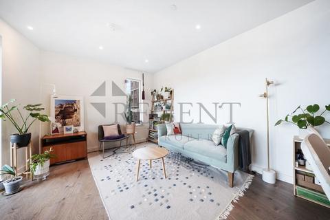 2 bedroom apartment for sale, Alington House, Mary Neuner Road, N8