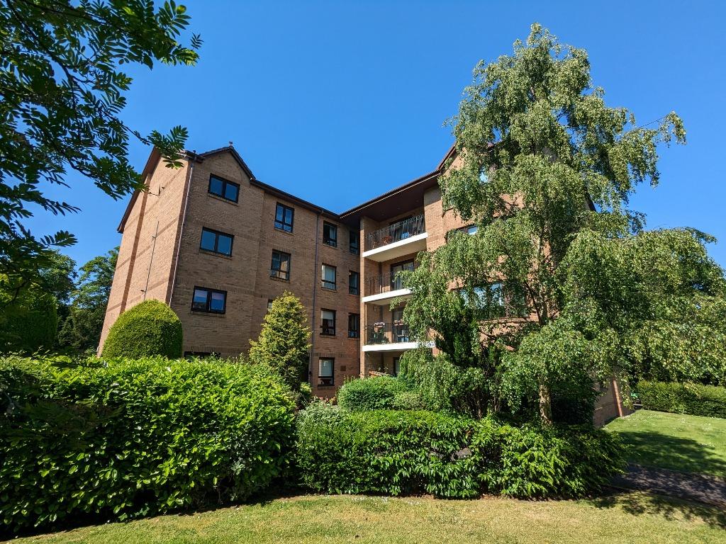 Craigend Park, Liberton, Edinburgh, EH16 2 bed flat £1,300 pcm (£300 pw)