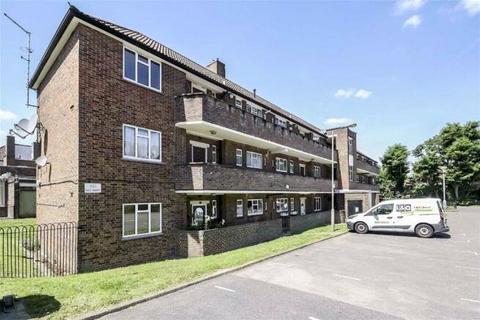 3 bedroom apartment to rent, Aubyn Square, Putney, SW15