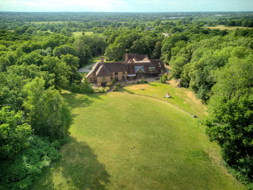 Mope Lane, Wickham CM8 8 bed detached house for sale £5,500,000