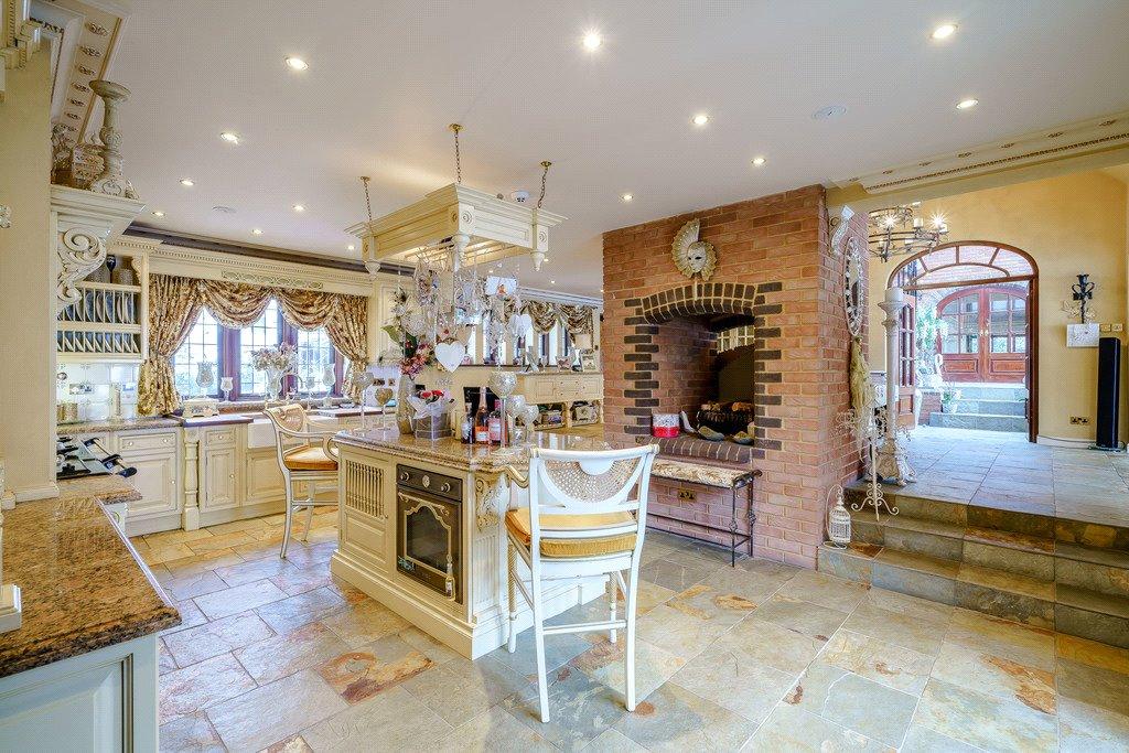 Kitchen/Family