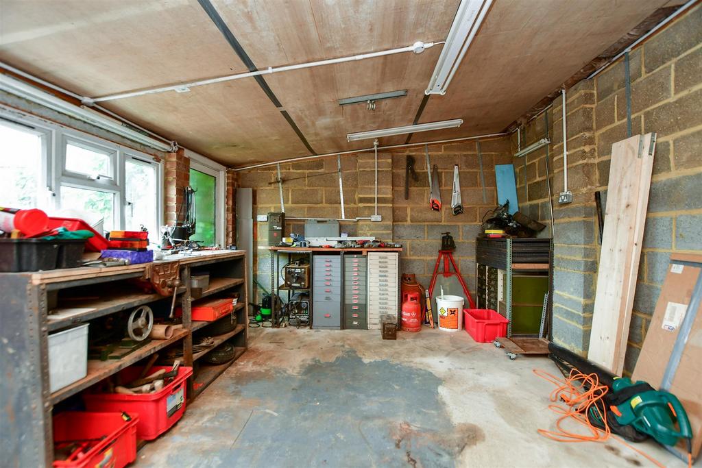 Workshop/Outbuildings