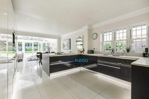 Four Winds Knowle Grove, Virginia Water, GU25 4JB