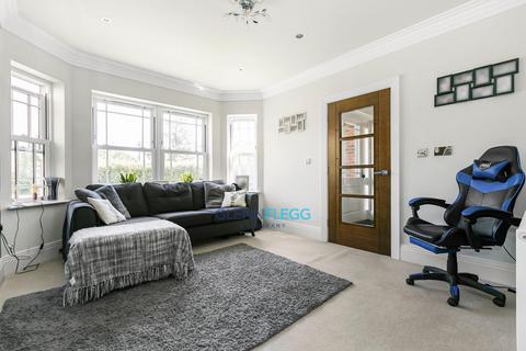 Four Winds Knowle Grove, Virginia Water, GU25 4JB