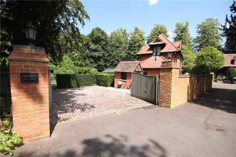 3 bedroom detached house to rent - Ferry Lane, Wraysbury, Staines-upon-Thames, Berkshire, TW19