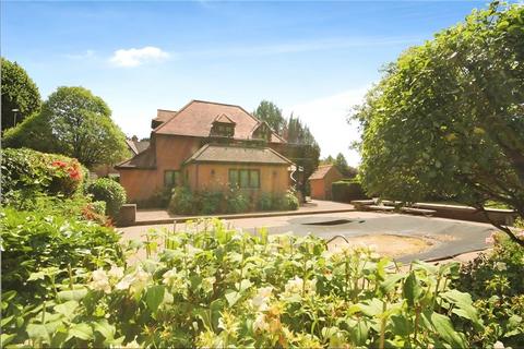 Ferry Lane, Wraysbury, Staines-upon-Thames, Berkshire, TW19