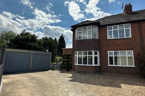 10 Hatfield Road, Ashtead, KT21 1BH