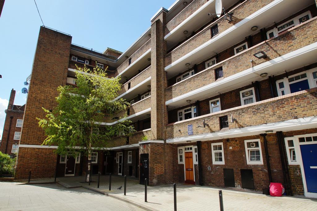 Berwyn House, Stamford Hill, Stamford... 3 bed flat £375,000