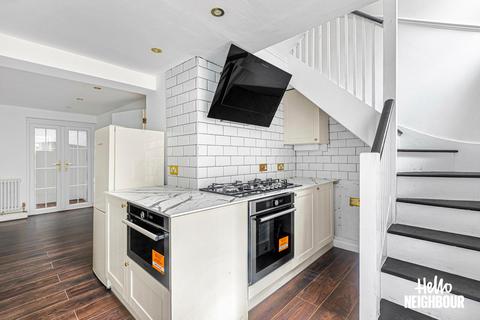 6 bedroom terraced house to rent - Chart Street, London, N1