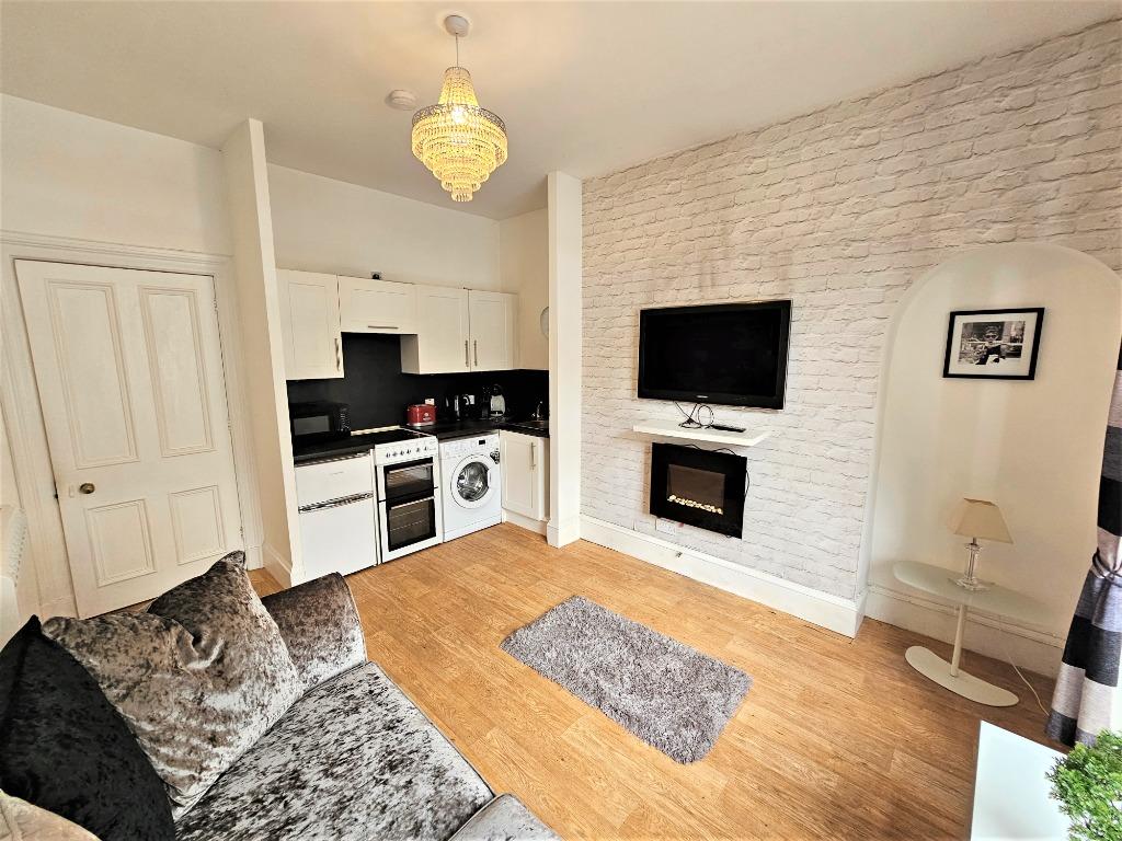 Irvine Place, Aberdeen, AB10 1 bed flat £525 pcm (£121 pw)