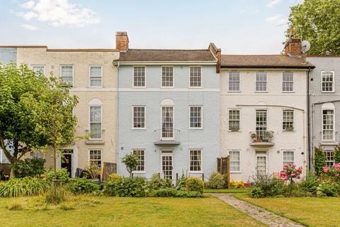 4 bedroom terraced house to rent, Barton Road, W14