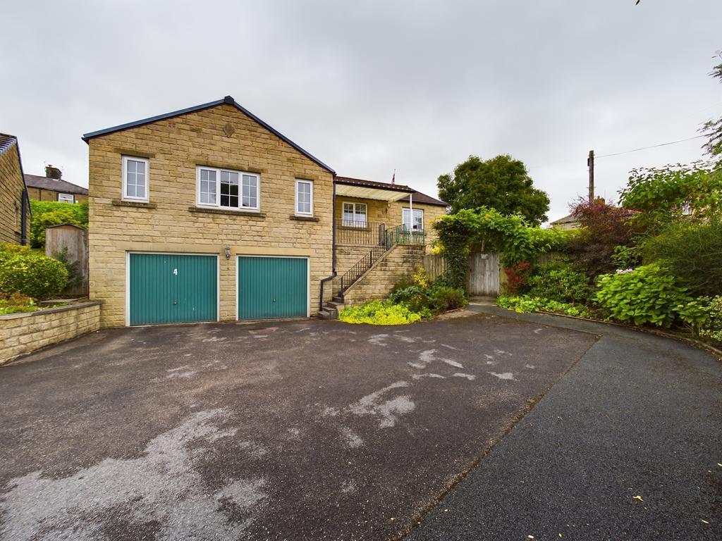 Lowther Lane Foulridge BB8 4 Bed Detached House 1 100 Pcm 254 Pw 