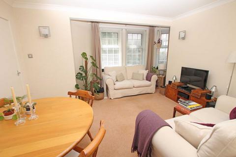2 bedroom flat for sale, Darley Road, Eastbourne, BN20 7PE
