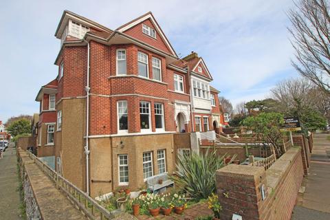 2 bedroom flat for sale, Darley Road, Eastbourne, BN20 7PE