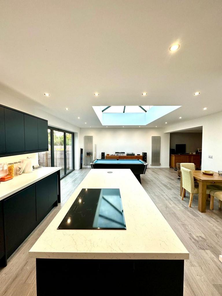 St. Helens Way, Coventry, CV5 4 bed semidetached bungalow for sale £