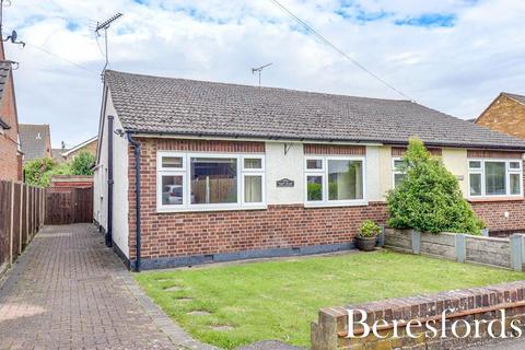 2 bedroom bungalow for sale, Blenheim Road, Pilgrims Hatch, CM15