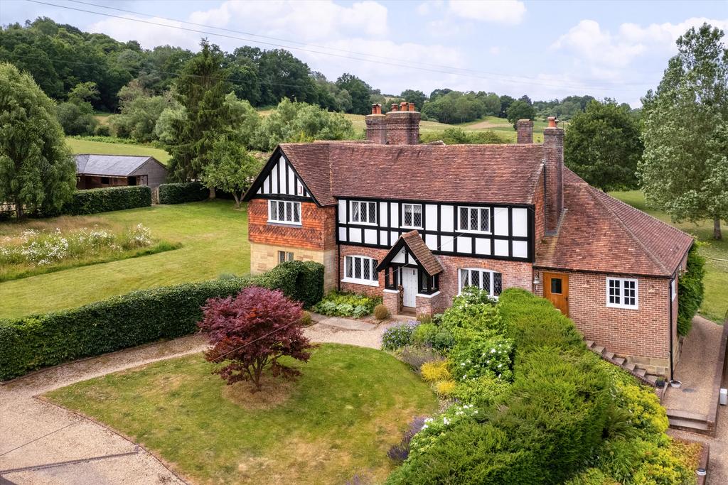 Barden Road, Speldhurst, Tunbridge Wells, Kent, TN3 5 bed detached