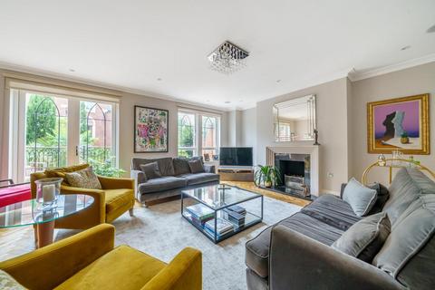 undefined, Martineau Drive,  Twickenham,  TW1