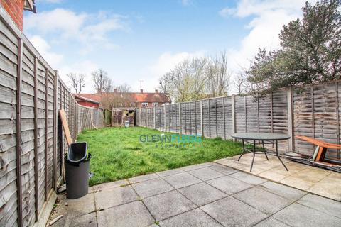 13 Stanley Green East, Slough, SL3 7RF