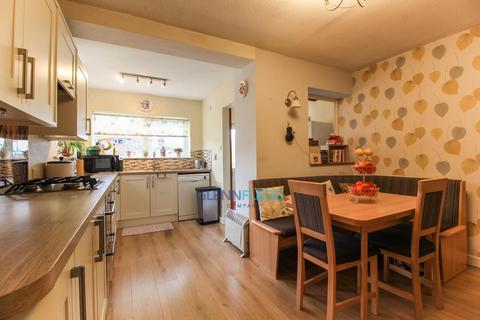 5 Coftards, Slough, SL2 5SN