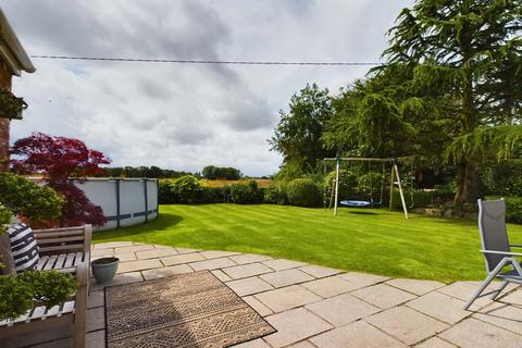 4 bedroom detached bungalow for sale, Moorfield Lane, Scarisbrick, Ormskirk, Lancashire , L40 8JF