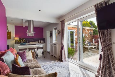 252 Moorfield Lane, Scarisbrick, Ormskirk, L40 8JF