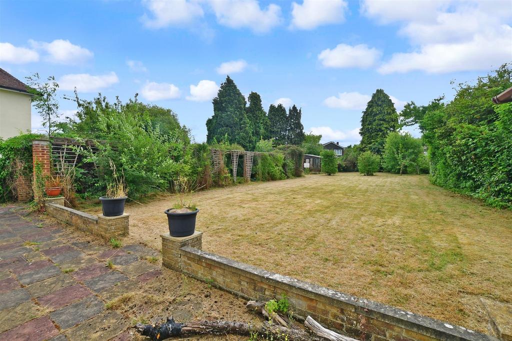 Willington Street, Maidstone, Kent 3 bed detached house for sale £550,000