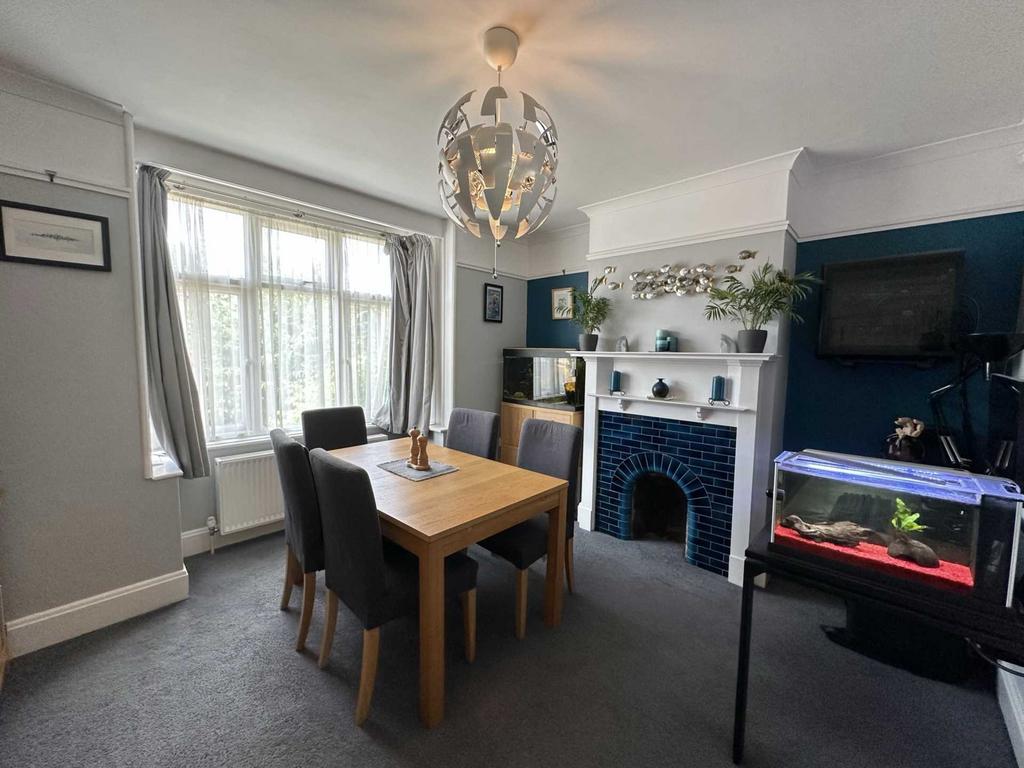 Wantage Road, Didcot 3 bed semidetached house for sale £400,000