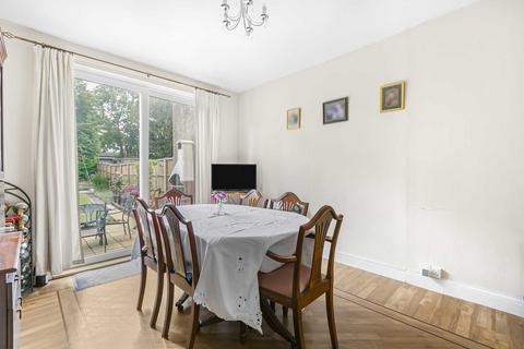 328 Mutton Lane, Potters Bar, EN6 2AX
