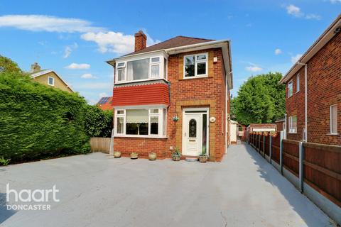 3 bedroom detached house for sale, Raymond Road, Scawthorpe, Doncaster