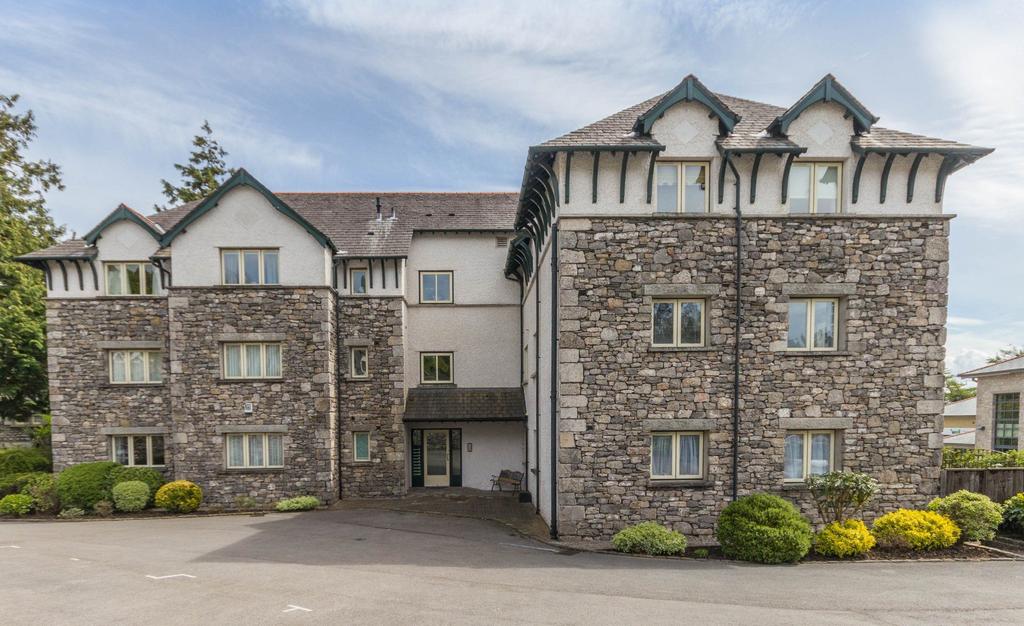 Berners Close, GrangeoverSands 2 bed apartment £215,000
