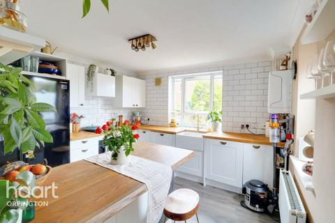 36 Edenbridge Close, Orpington, BR5 3SL