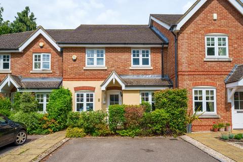 4 bedroom terraced house to rent, Oakington Close,  Sunbury on Thames,  TW16