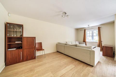 4 bedroom terraced house to rent, Oakington Close,  Sunbury on Thames,  TW16